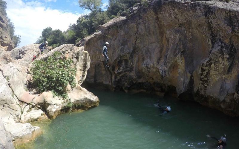 Casa Guaranatura Alojamiento Y Barrancos Bierge Esterno foto
